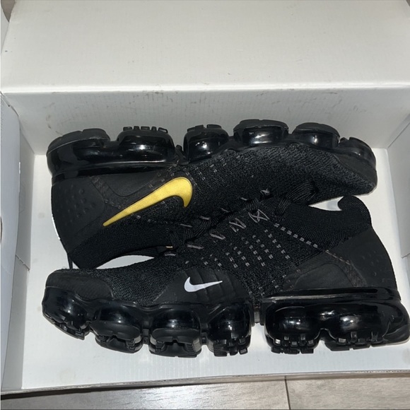 Nike Vapormax Flyknit 2 - Picture 4 of 16